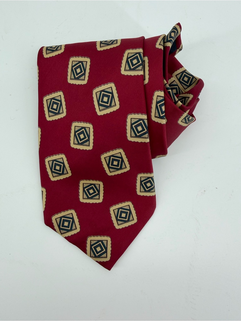 Ted Lapidus Men's Red Geometric Medallion Tie 100% Silk